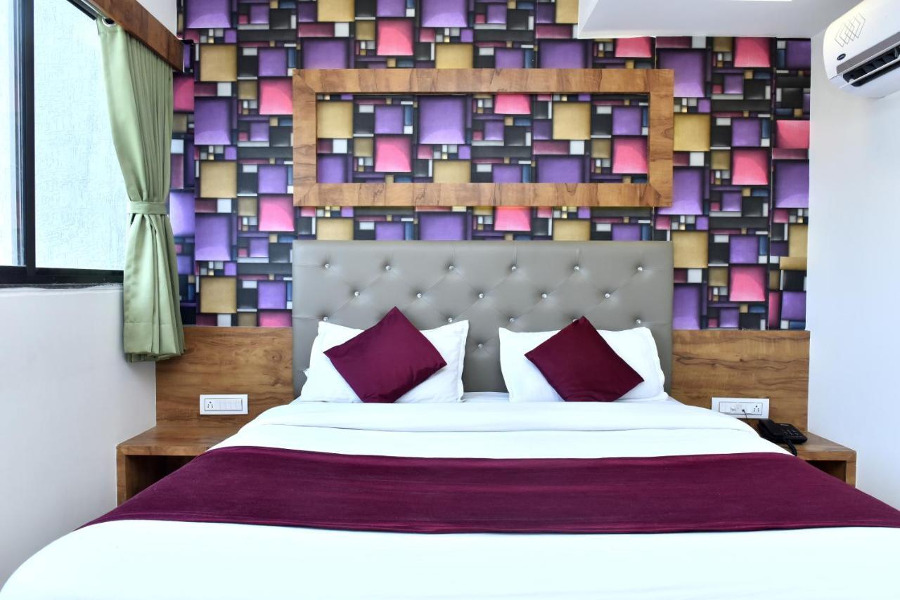 Hotel Royal King By Sky Stays Ahmedabad Exterior foto
