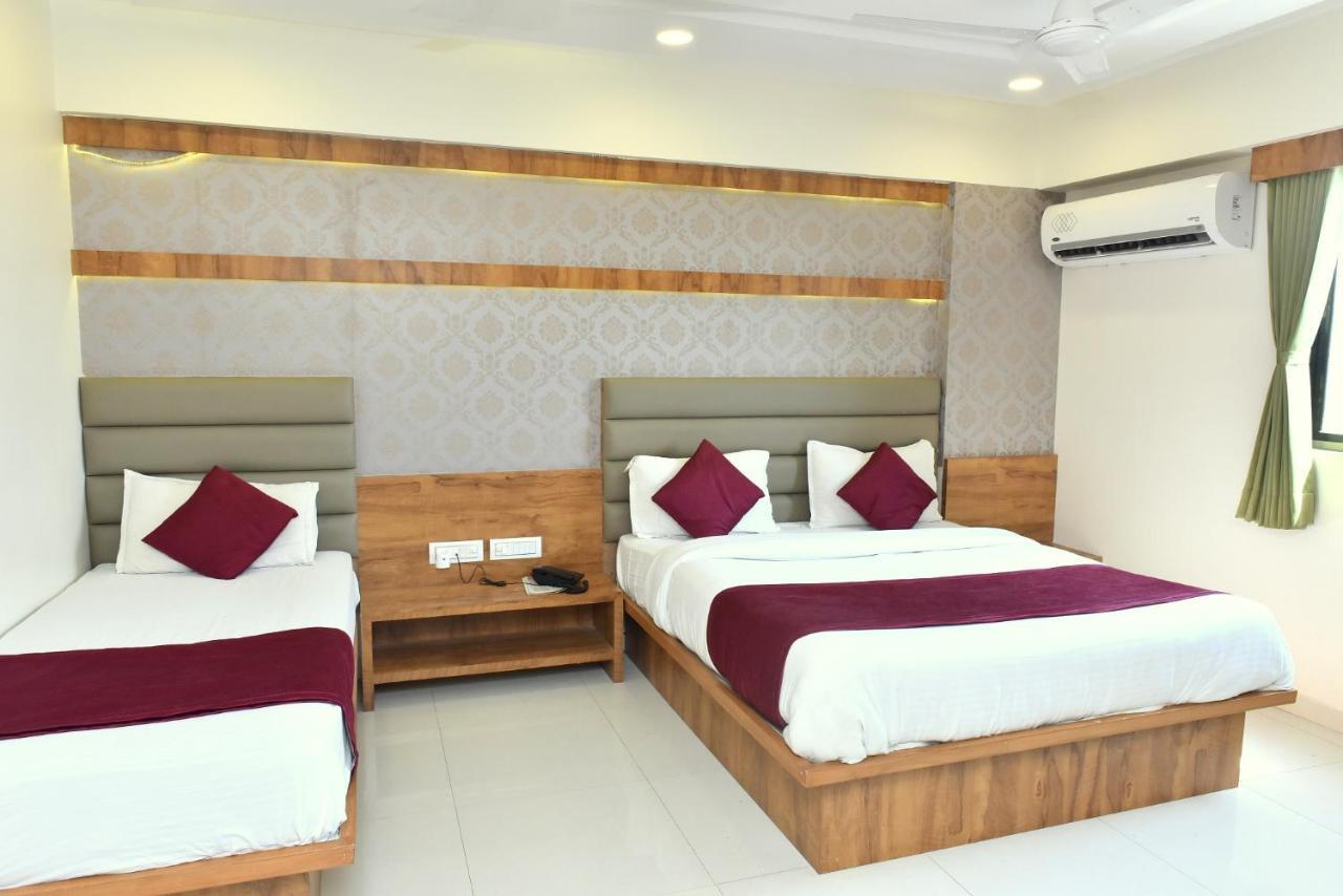 Hotel Royal King By Sky Stays Ahmedabad Exterior foto